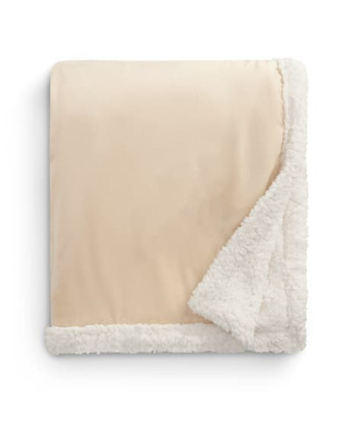 Field & Co.® Cambridge Oversized Sherpa Blanket Field & Co.® Cambridge Oversized Sherpa Blanket